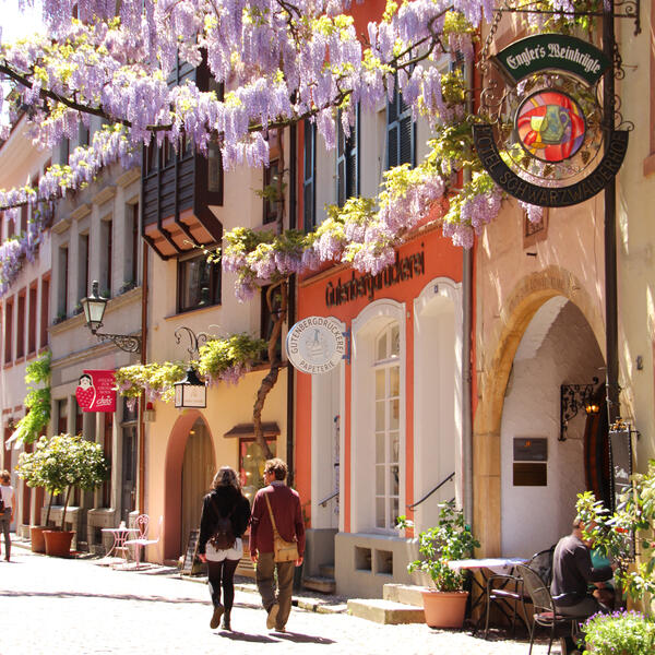 Malerische Gasse in Freiburg